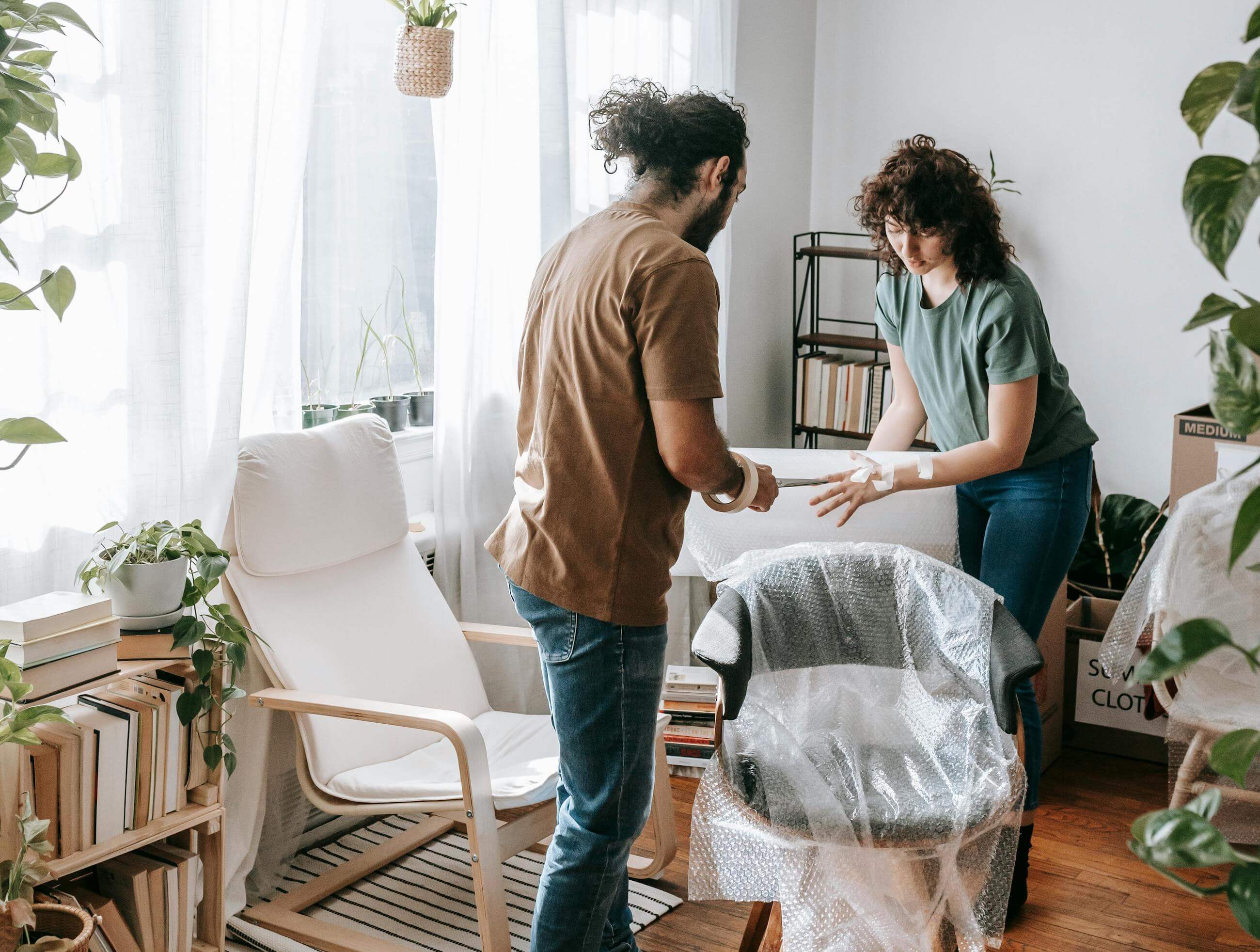 How to Decorate Your Albuquerque Rental Without Losing Your Deposit